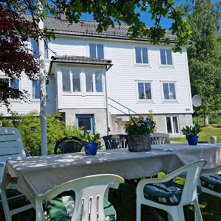 Kavli - Isfjorden. Isfjorden