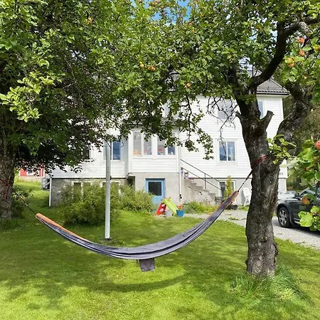 Kavli - Isfjorden. *